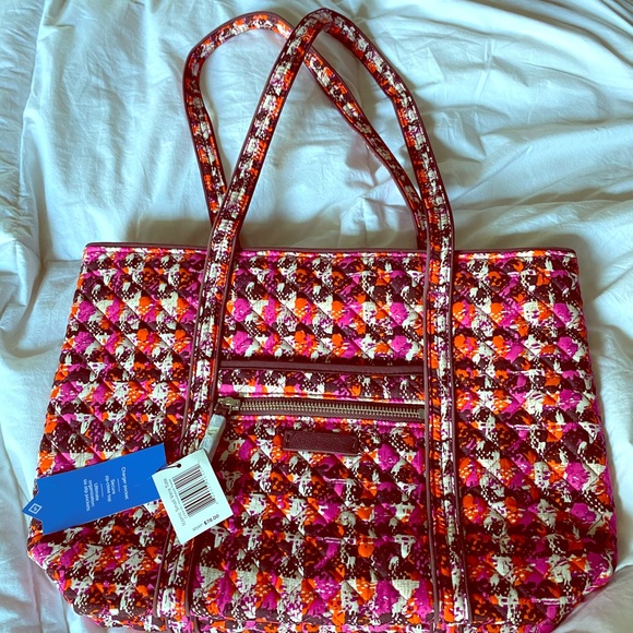 Vera Bradley medium bag NWT - Picture 1 of 2
